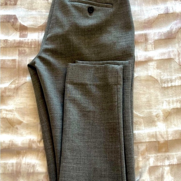 🔥🔥J. Crew Gray Classic Pantsuit with Straight-Leg Cut🔥🔥 - Picture 2 of 13